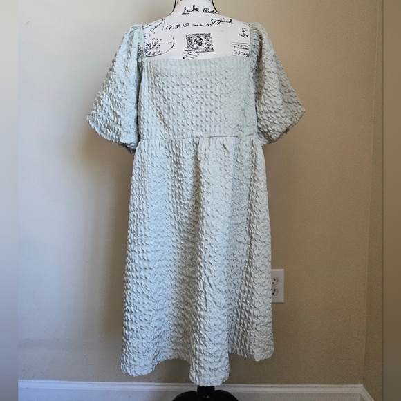 ARULA Dresses & Skirts - Arula Mini Dress Womens 1X Green Puff Sleeve Textured